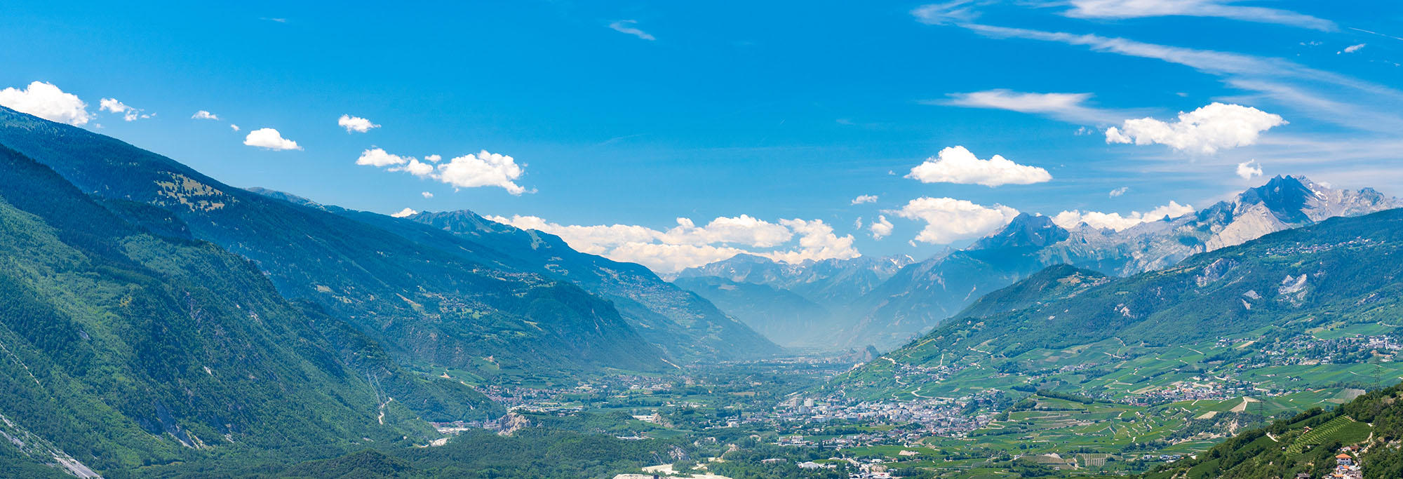 Bienvenue à Crans-Montana avec Interhome – Respirez, profitez, on s’occupe de tout !
